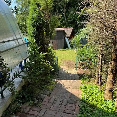 Chalupa U Lipna S Lodi A Zahradnim Grilem * Hurka
